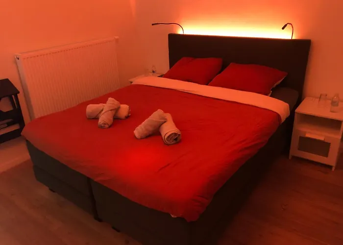 Laurina's Cove * Ostend