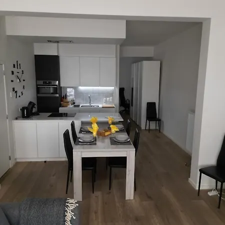 公寓 Laurina's Cove 奥斯滕德