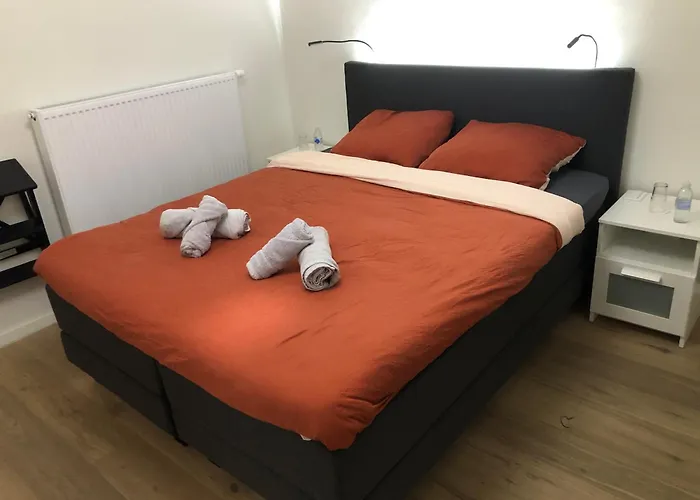 Laurina's Cove Апартаменты Остенде